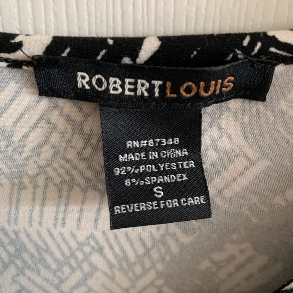 Robert Louis Black & White Patterned Blouse - Picture 6 of 6